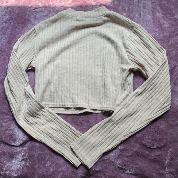 forever 21 cropped long sleeve mock neck L - Picture 3 of 3